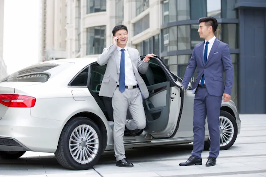 Ride in Style: A Complete Breakdown of Limousine Taxi Services in Singapore